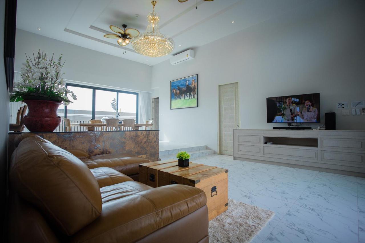 Gold Chariot Pool Villa, Phuket - Sha Plus Certified شاطئ بانغ تاو المظهر الخارجي الصورة